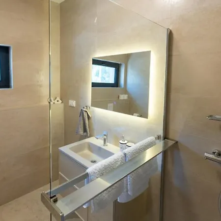 Villa D Cube By Guide