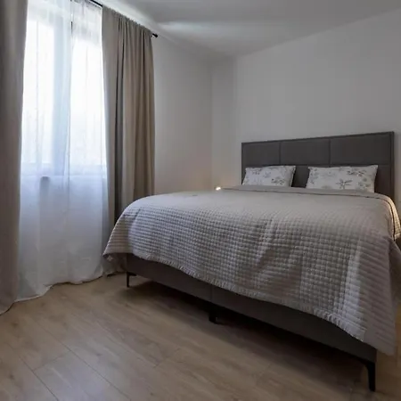 D Cube By Guide Villa *